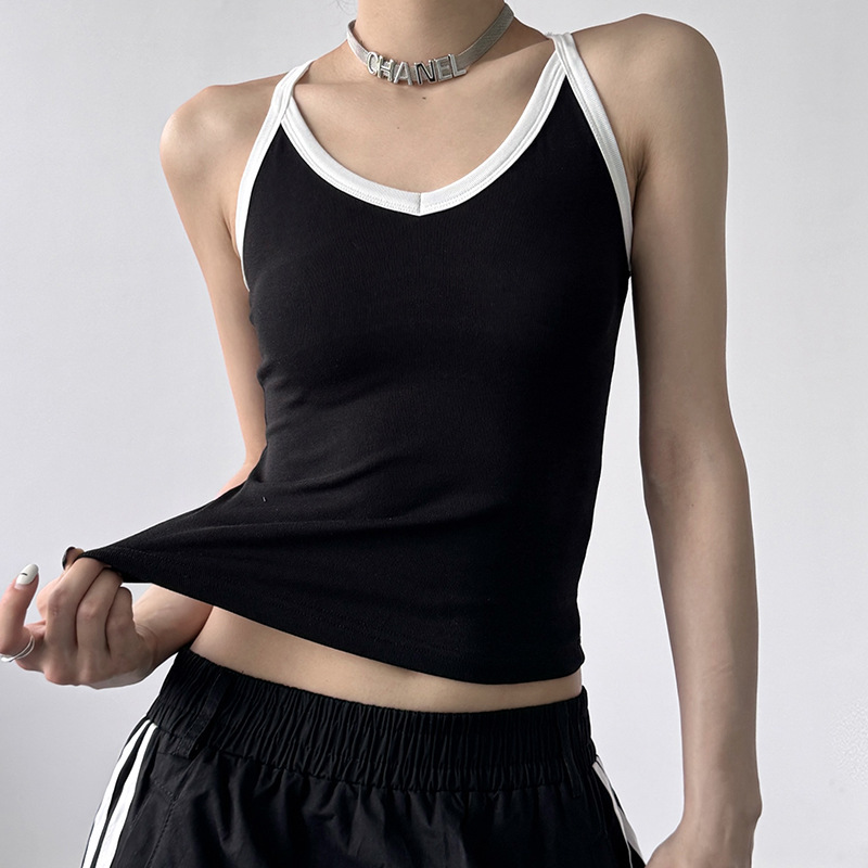 Black Halter Neck V-Neck Camisole for Women, Summer 2025 Spring Short Style, Sleeveless Top That Can Be Worn Inside or Outside