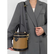 ���logo�ϻ��lؔͰ����ˮͰ���μ�б�罛��AͲ���V��؛б��