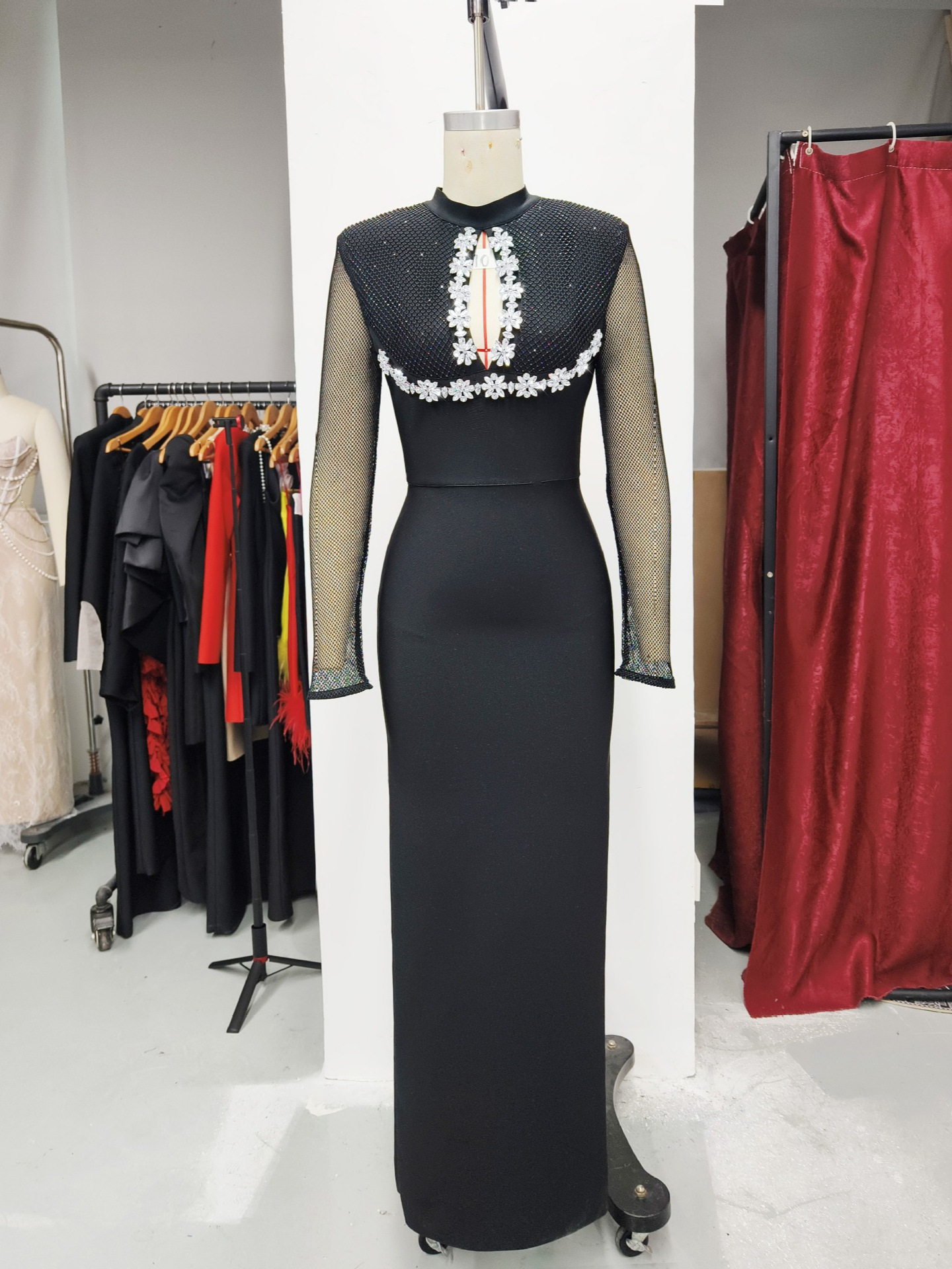 Comercio exterior europeo y americano ropa de mujer industria pesada vestido de vendaje de diamantes temperamento vestido de cena de alta gama lujo ligero de alta gama