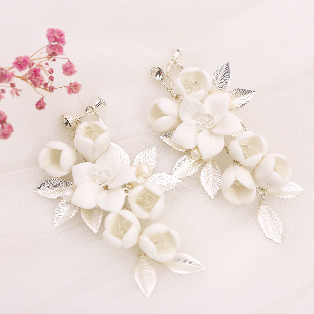Title 9, Temperament Simple White Ceramic Flower Bridal ...