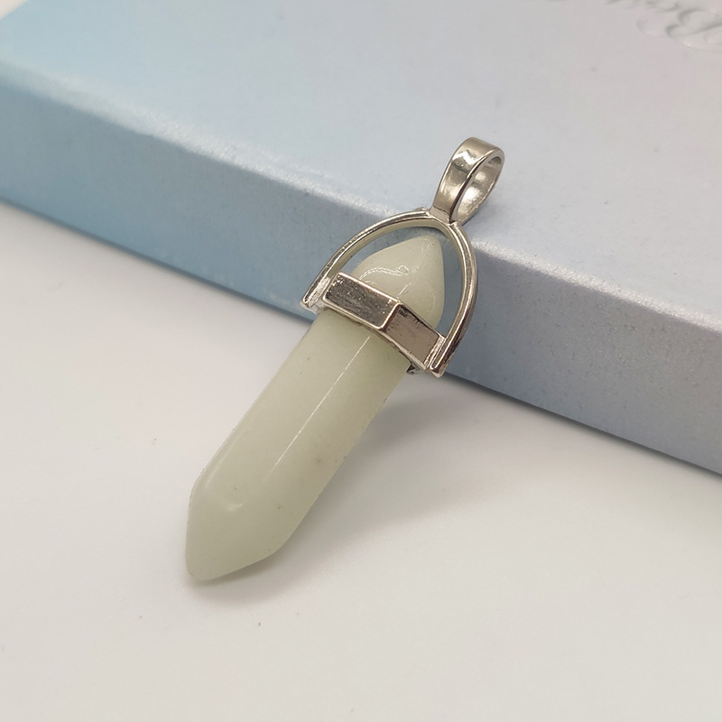 12호 - 야광석(청록색 빛)