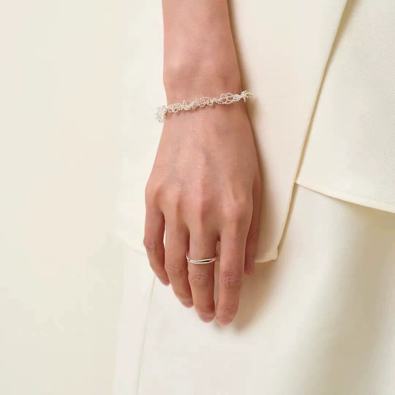 Japanese and Korean French-Style Adjustable Wrap Bracelets, Stackable, Niche Lace, Hazy Elegance, High-End Feel, Gentle and Versatile, Cool and Understated Japanese and Korean French-Style Adjustable Wrap Bracelets, Stackable, Niche Lace, Hazy Elegance, High-End Feel, Gentle and Versatile, Cool and Understated
