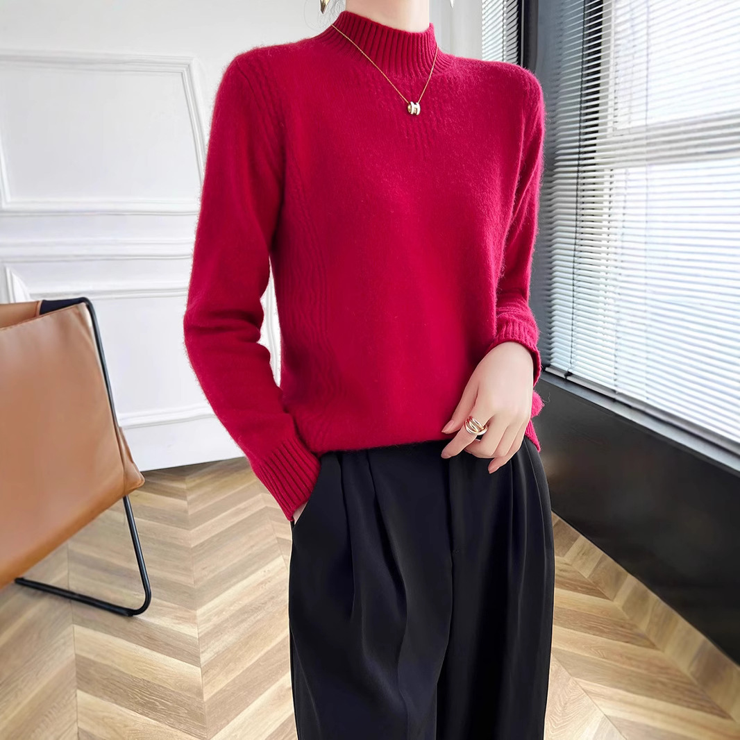 Demi-season woolen knitted sweater