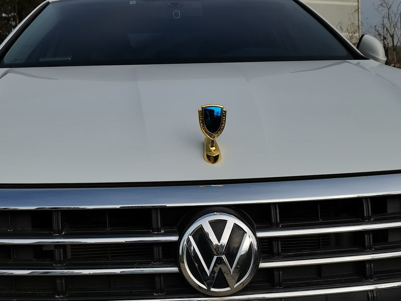 Metal logo car logo engine cover car head cover exterior decoration stickers alloy brand car logo personalized modification accessories
