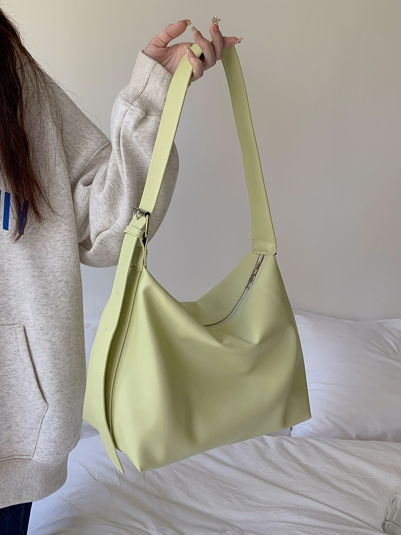 Ny uformell mote enkel sommer for kvinner, stor kapasitet crossbody-veske, kontorpendlerveske_voghion.com