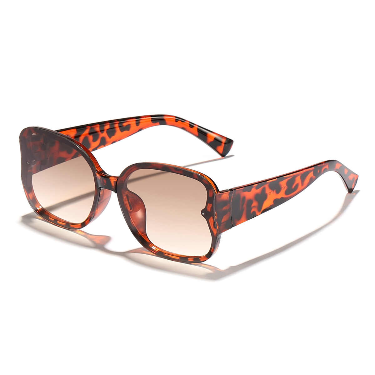 Venta al por mayor transfronteriza versión coreana rectangular al aire libre gafas de sol para hombres y mujeres gafas de sol de tiro callejero de moda Sunglasses