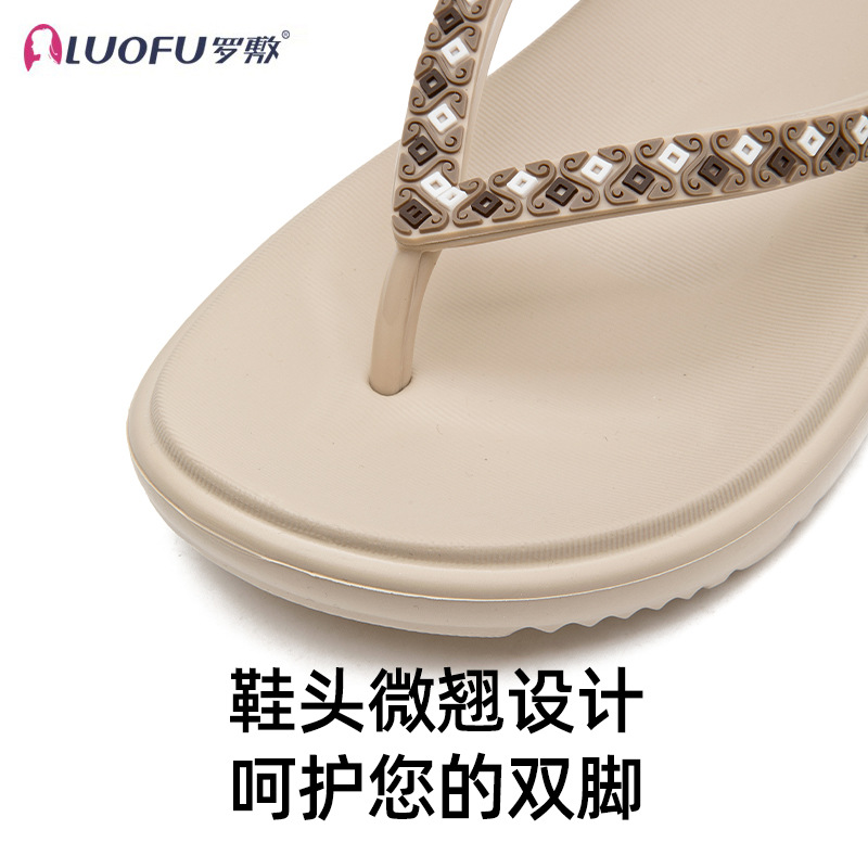 Chanclas de suela gruesa de diamantes de imitación para mujer en verano 2025 nueva moda realce sandalias y zapatillas antideslizantes de vacaciones en la playa