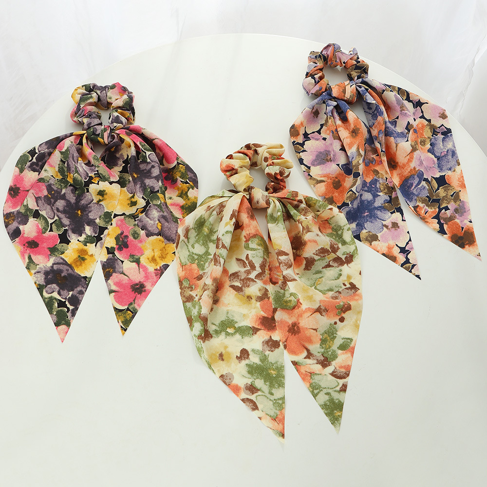 Retro Floral Streamer Hair Scrunchies Wholesale Nihaojewelry display picture 1