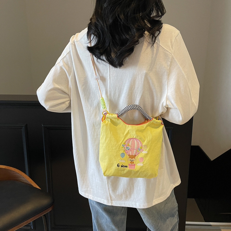 日系ファッション刺繍シングルショルダーバッグ|undefined