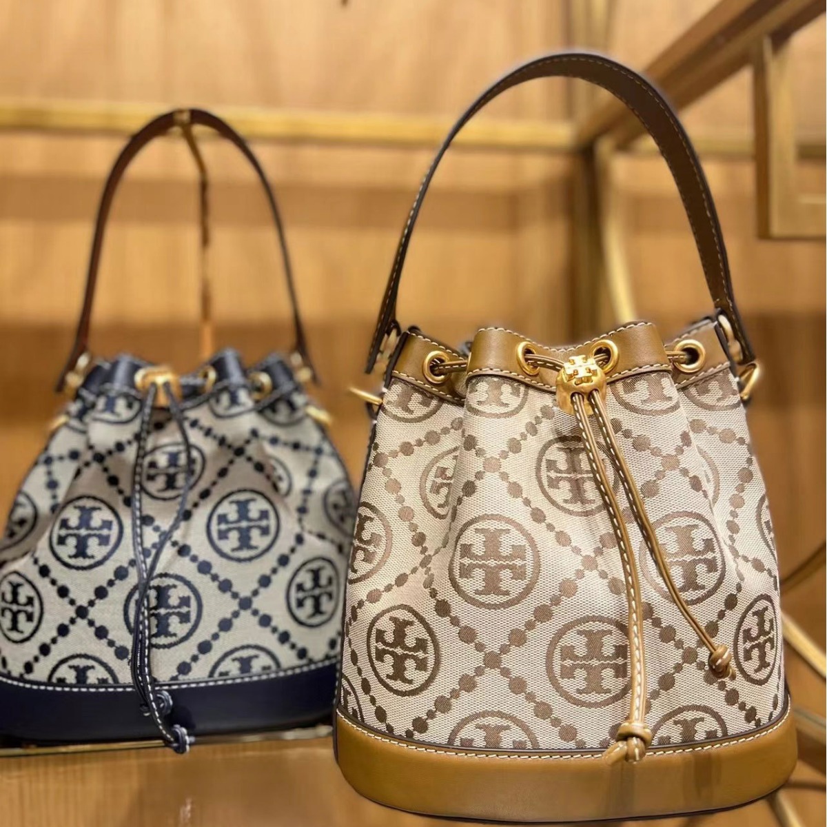 TB New Monogram Canvas Drawstring Bucket Bag Luxury Lightweight Shoulder & Crossbody Bag for Women - Thumbnail 3