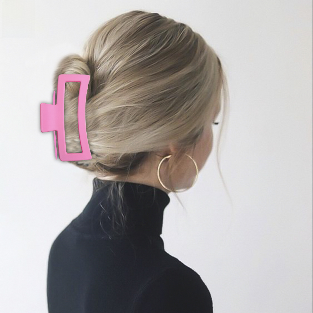 Oversized Shark Hair Claw Clip, Korean Morandi Style Hair Accessory_voghion.com