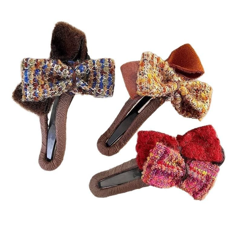 Small plush cute hairgrip with bow, shark, hair accessory, Chanel style