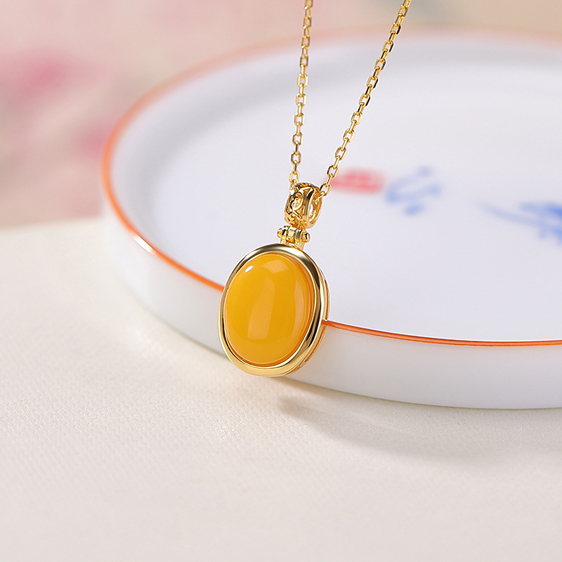 Mặt dây chuyền bạc S925 mạ vàng hình tròn cổ điển đính mã não đỏ tự nhiên và hổ phách — Mẫu màu hổ phách - Mặt dây chuyền đơn (không bao gồm dây)