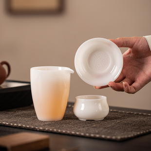 White Jade Porcelain Integrated Full Ceramic Tea Strainer Tea Filter Tea Separator Jade Tea Set Accessories Tea Leaf Filter Tea Infuser