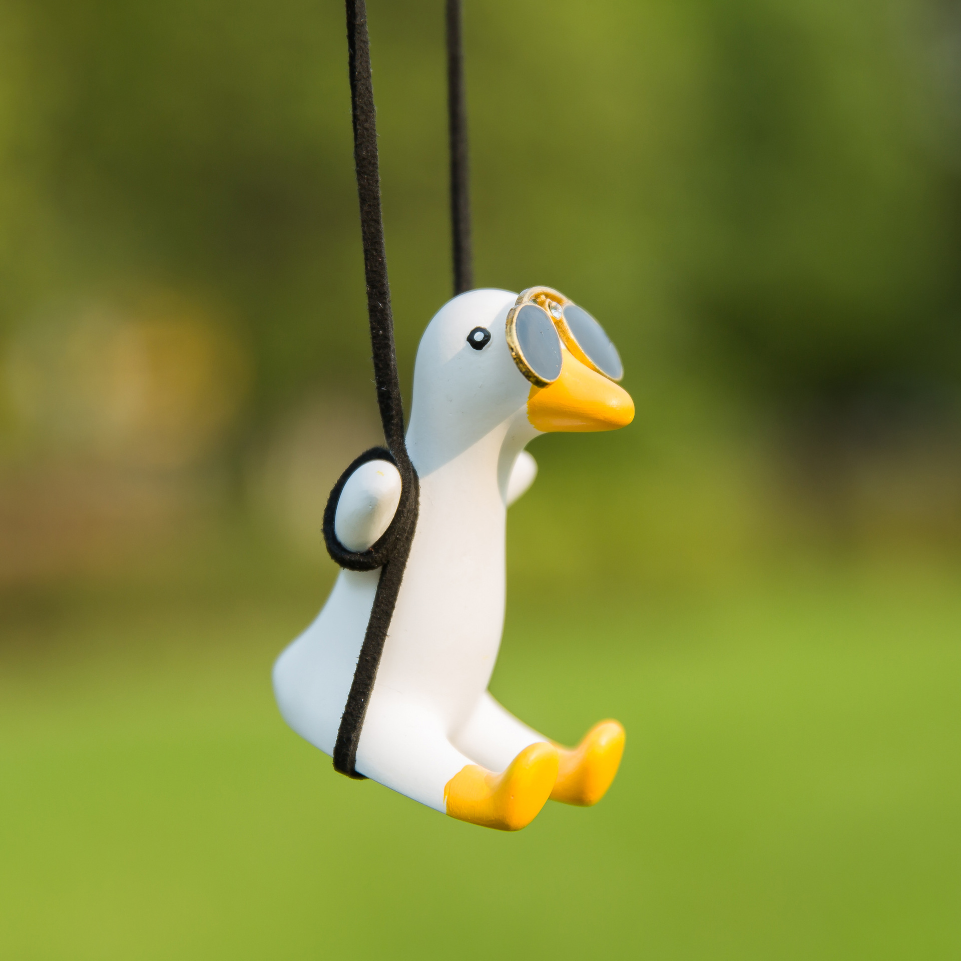 Cross-Border Car Hanging Ornaments Swing Duck Car Hanging Decoration Car Essential Supplies Car Interior Accessories