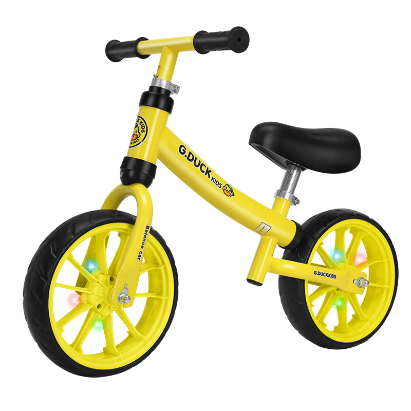 Niños de dos ruedas de flash coche de equilibrio sin pedal 10 pulgadas luces brillantes patinaje deportivo bebé patinaje patinaje
