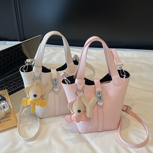 Lychee Pattern Satchel Vegetable Basket Bag 2025 New Simple Casual Crossbody Women's Bag Niche Satchel Bucket Bag
