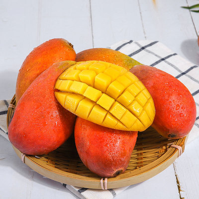 Hainan Mango Jinhuang Mount Royal Sweetheart Mango One piece On behalf of wholesale Retail