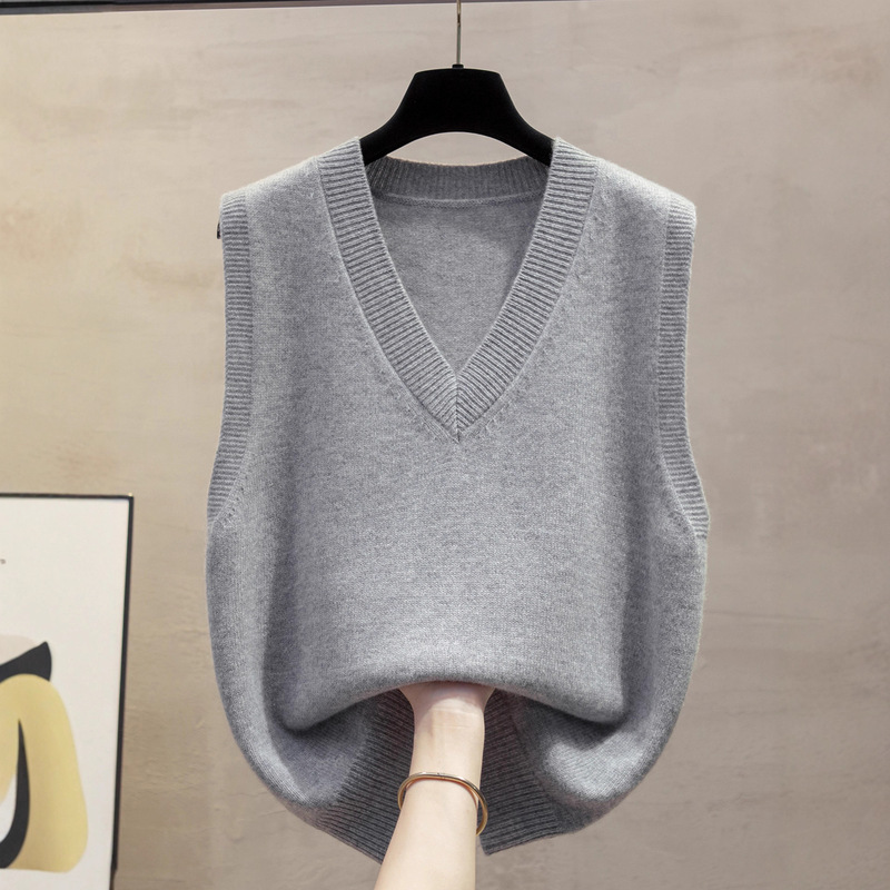 2025 Spring, Autumn and Winter New Style Knitted Vest for Women, Simple V-Neck Loose Sleeveless Sweater Vest Layered with Vest