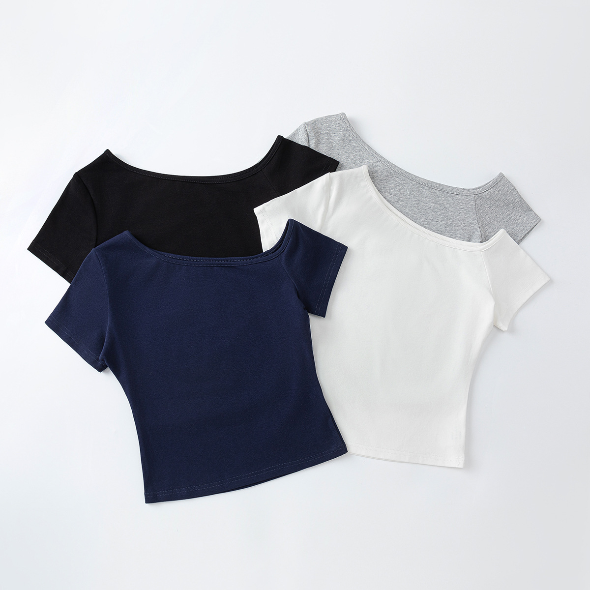 220 グラムホットガールショート Tシャツ女性のための 2025 夏の新しいスリムフィットニッチデザイン斜め肩トップトレンディ