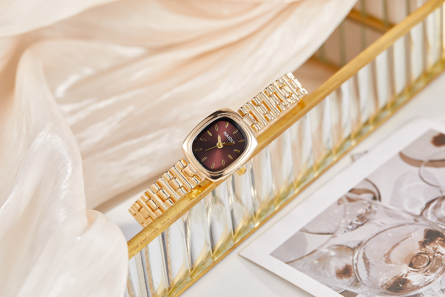 Vintage Inspired Women's Watch Elegant Quartz Timepiece For Daily_voghion.com