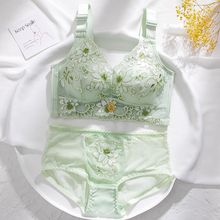 ���д̽�С�؃������bŮС�ؼӺ�o�Ȧ�۔n�ո����{������������