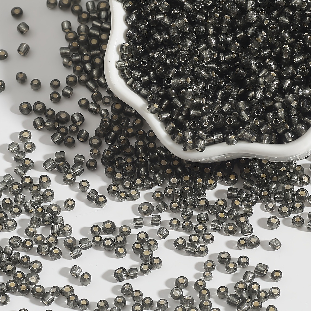 thumbnail image 1 of 500/1000pcs Czech Glass Seed Beads 3/4mm Silver Plated跨境, 1 of 4