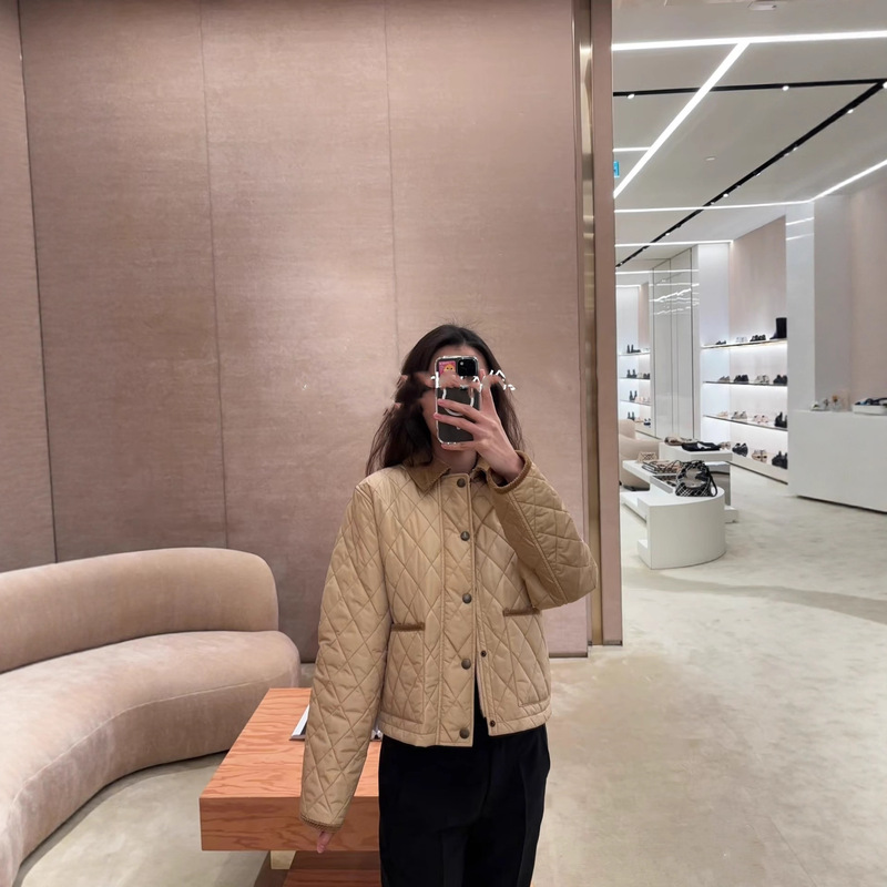 2025 Autumn/Winter New Old Money Style Quilted Lapel Casual Jacket Lightweight Warm Loose Short Women's Coat 2025 Autumn/Winter New Old Money Style Quilted Lapel Casual Jacket Lightweight Warm Loose Short Women's Coat