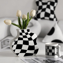 创意棋盘格高级感陶瓷花瓶摆件客厅插花干花轻奢家居装饰品知日
