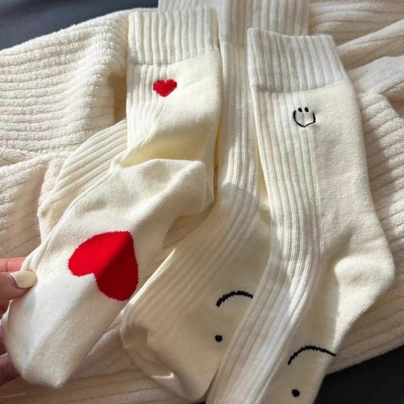 "Atypical girl" cream black and white smiley face lovely girl jk wind spring and autumn cartoon Japanese style mid-calf