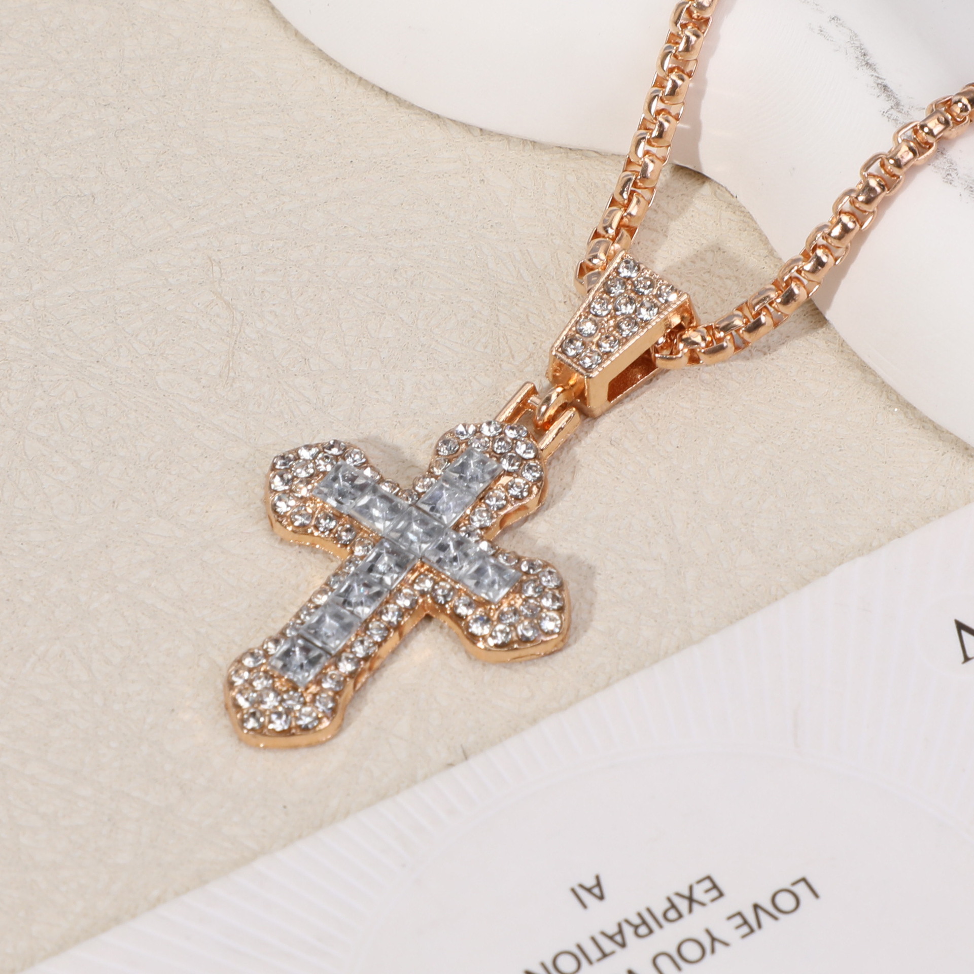 White pendant gold chain