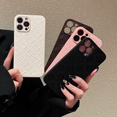 車の線の皮の紋様の菱の格はリンゴの16promaxの携帯電話のiphone 15の全カバーを適用します。