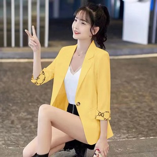 �̿��ļ�С���b����Ů�߷��������@���n����|�����aС�������e
