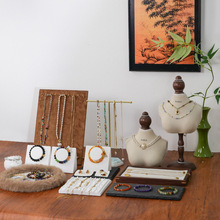 ���չʾ�܄����朼ܺ�ɫ���ҽ�ָ�錚�ִ��ռ{����бP��̨����