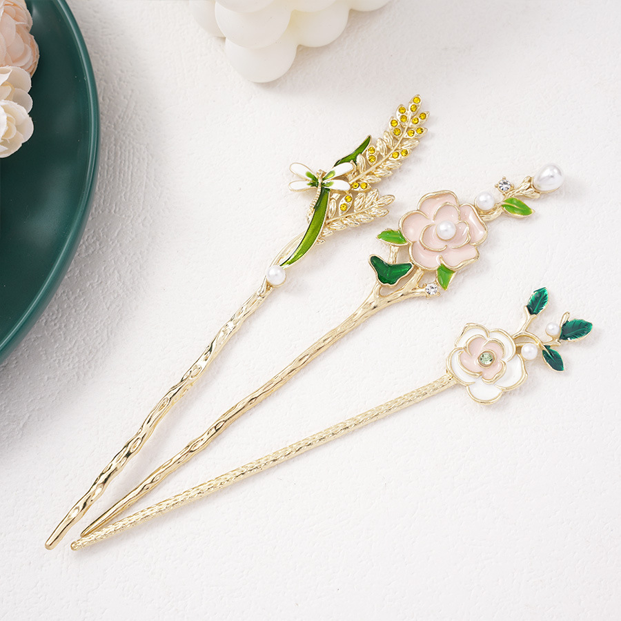 14g Weight Hair Sticks Hair Accessories Type 1 Piece Quantity Holiday, Street Occasion Metal Material Flower Pattern All Seasons Season Women's Gender Elegant, Retro Style Elegant Retro Women's Flower Metal Hair Sticks 3