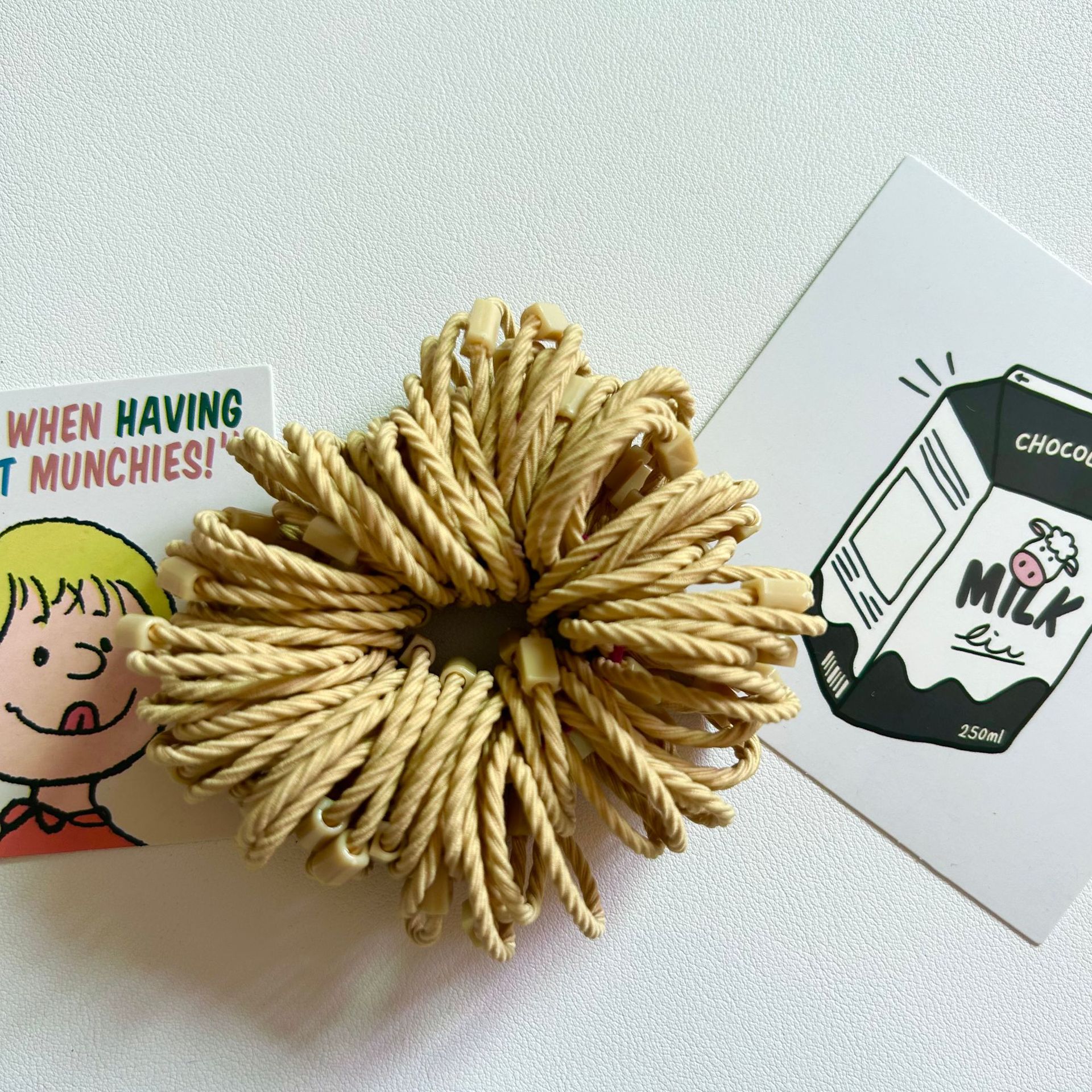 Cuerdas de cabeza simples correa de goma pequeña hebilla diy anillo de cabello niña pequeña cuerda de cabello colorida de alta elasticidad adornos para el cabello