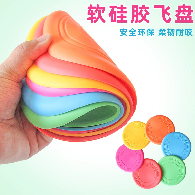 Амазонка взорвала собачью фрисби золотистый пастух