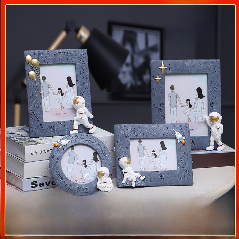 Children's Creative Astronaut Resin Photo Frame Display Stand 6inch 7inch Wall-Mounted Picture Frame Empty Frame Photo Frame
