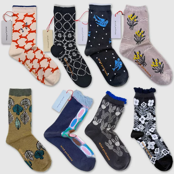 New Japanese-Style Akira Minagawa Mid-Tube Socks for Women, Forest-Style Retro Artistic Trendy Brand with Floral Patterns, Suitable for All Seasons, Cross-Border