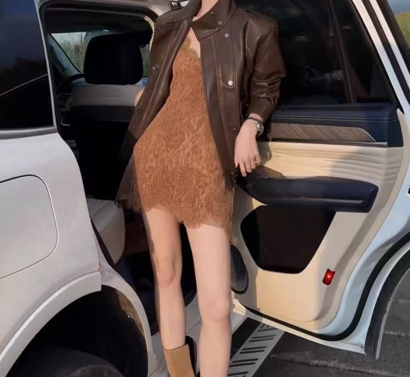 2025蕾丝拼接显贵气吊带连衣裙女秋冬百搭新款裙子修身辣妹短裙|undefined