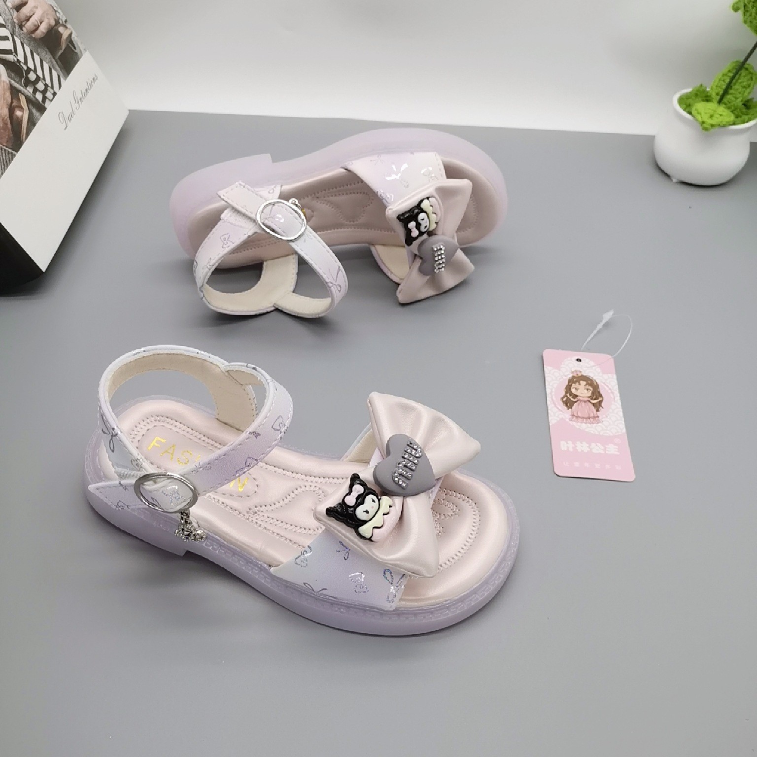 Princesa Ye Lin Xia Explosion 2025 Retro Mujer Tesoro 1-3-5 años Zapatos casuales a través de la red Zapatos de princesa de tendón de res antideslizante