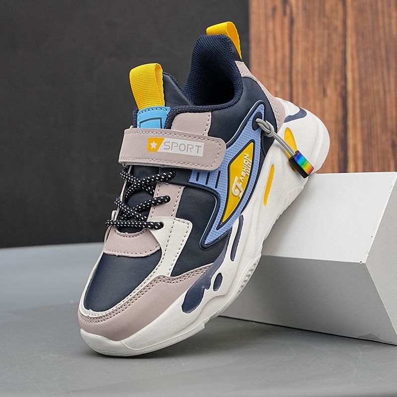 Zapatos para niños 2023 nuevos zapatos para estudiantes de primavera y otoño zapatos para niños de otoño para niños medianos y grandes zapatos deportivos impermeables antideslizantes de cuero