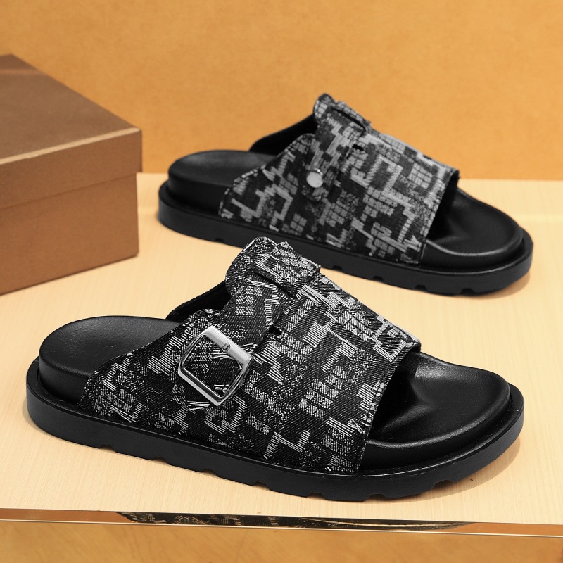 Slippers 2026 New Summer Outdoor Thick-Soled Comfortable Men's Casual Versatile Slide Sandals_vogvips.com