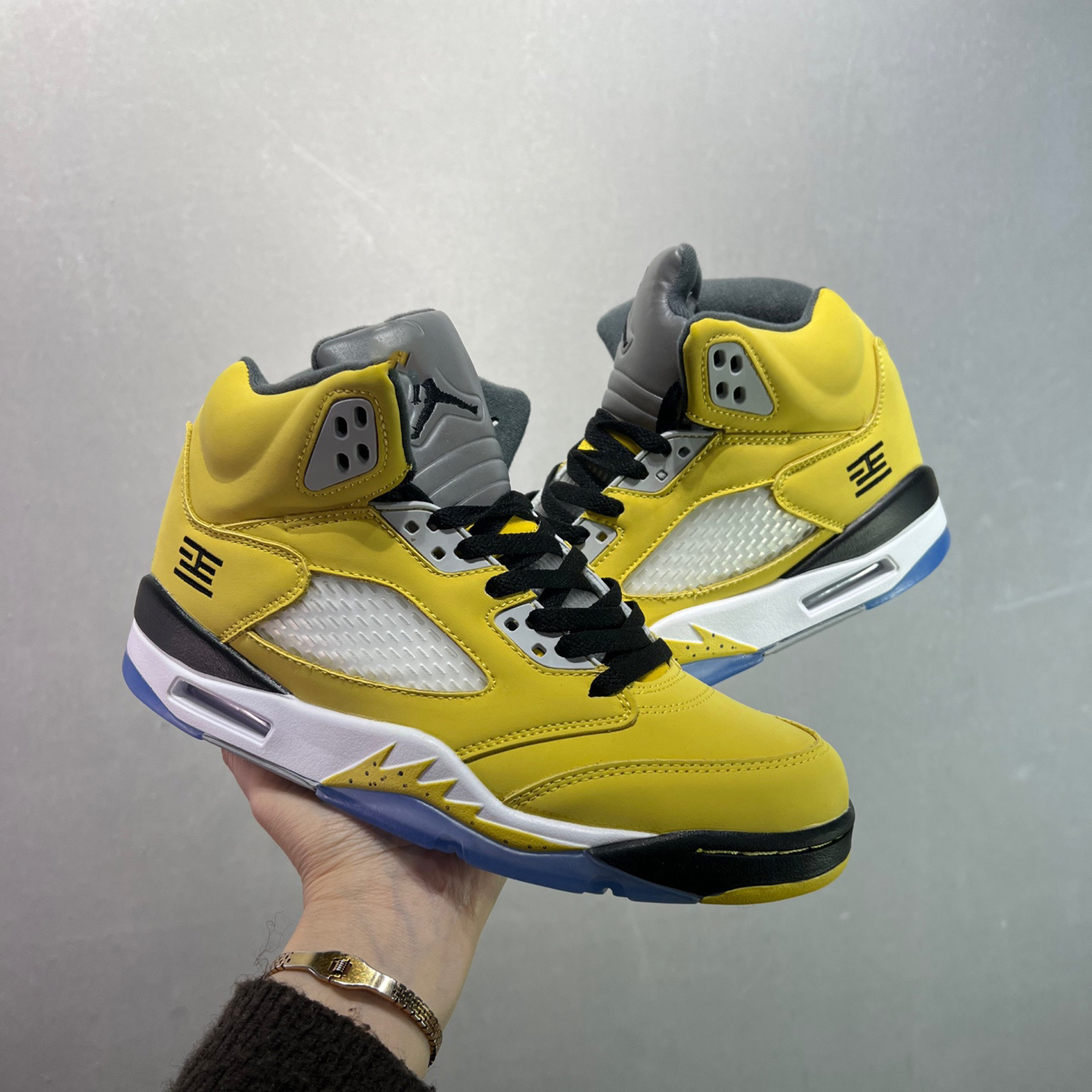 Zapatos de baloncesto de alta calidad AJ5 Jiao Wu Zhixiu Zapatos deportivos de amortiguación de arce verde oliva zapatos casuales de pareja