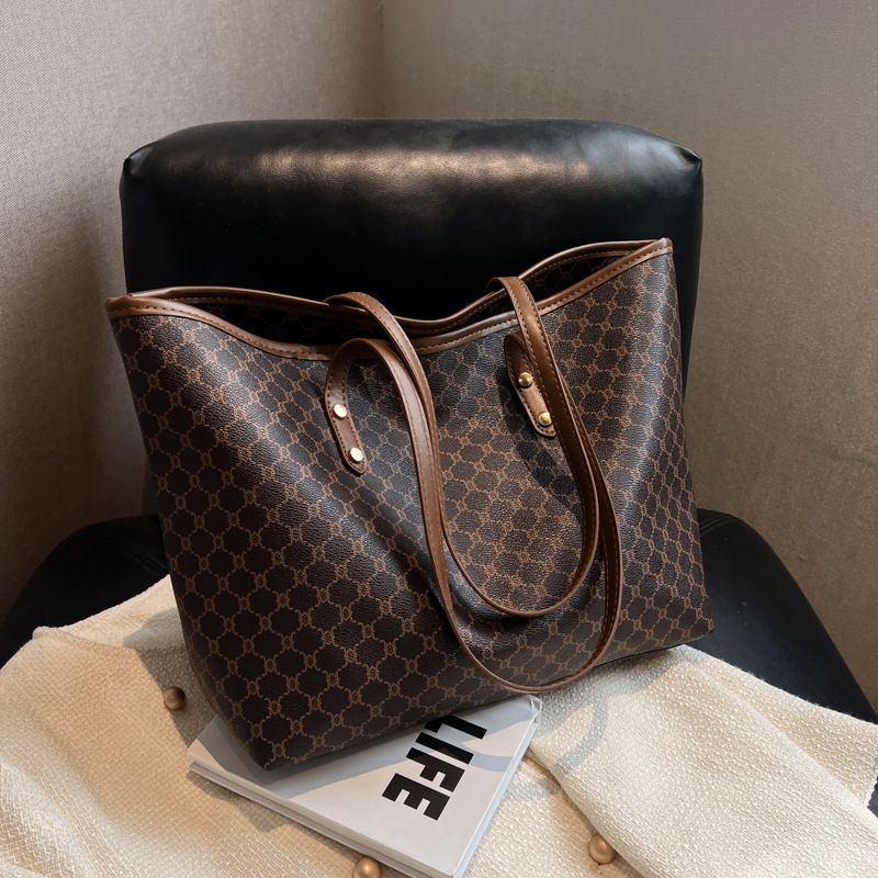 New Advanced and Fashionable Hundred Pai Hand Carrying Bag Popular Women's Shoulder Bag High Capacity Tote Bag_voghion.com