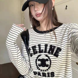 ce 长袖T恤条纹拉绒棉毛巾绣花字母T恤女25早秋9月圆领百长