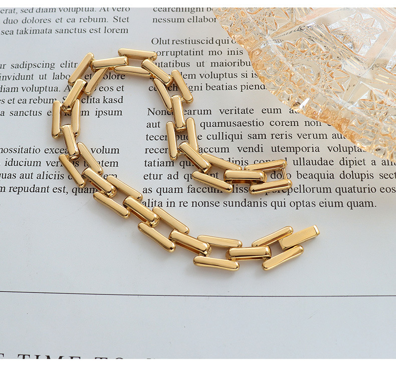 Fashion Square Buckle Metallic Titanium Steel Ornaments Necklace Earrings Set