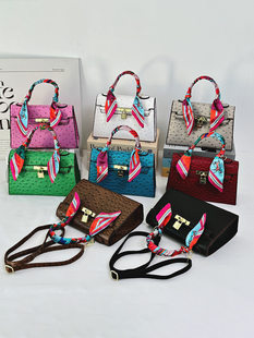 Universal demi-season purse, one-shoulder bag