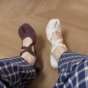 ���Q�羳V-Soul��ָЬFivefingers�������҃Ƚ����赸�٤��ֺЬ