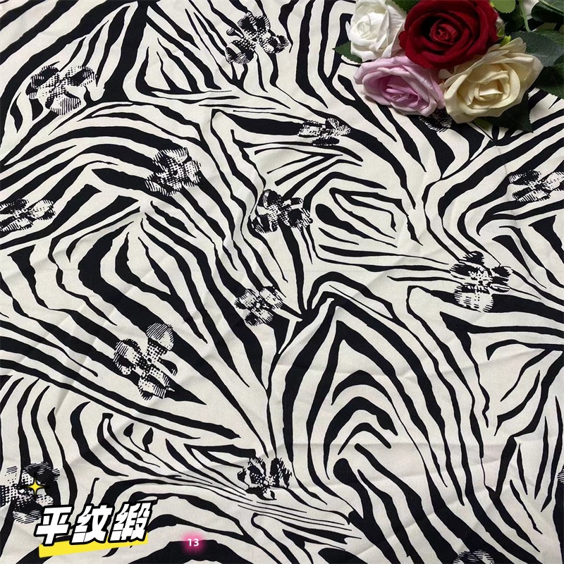 新花型雪纺消光平纹缎印花面料布长短裙裤女装连衣裙服装上衣布料